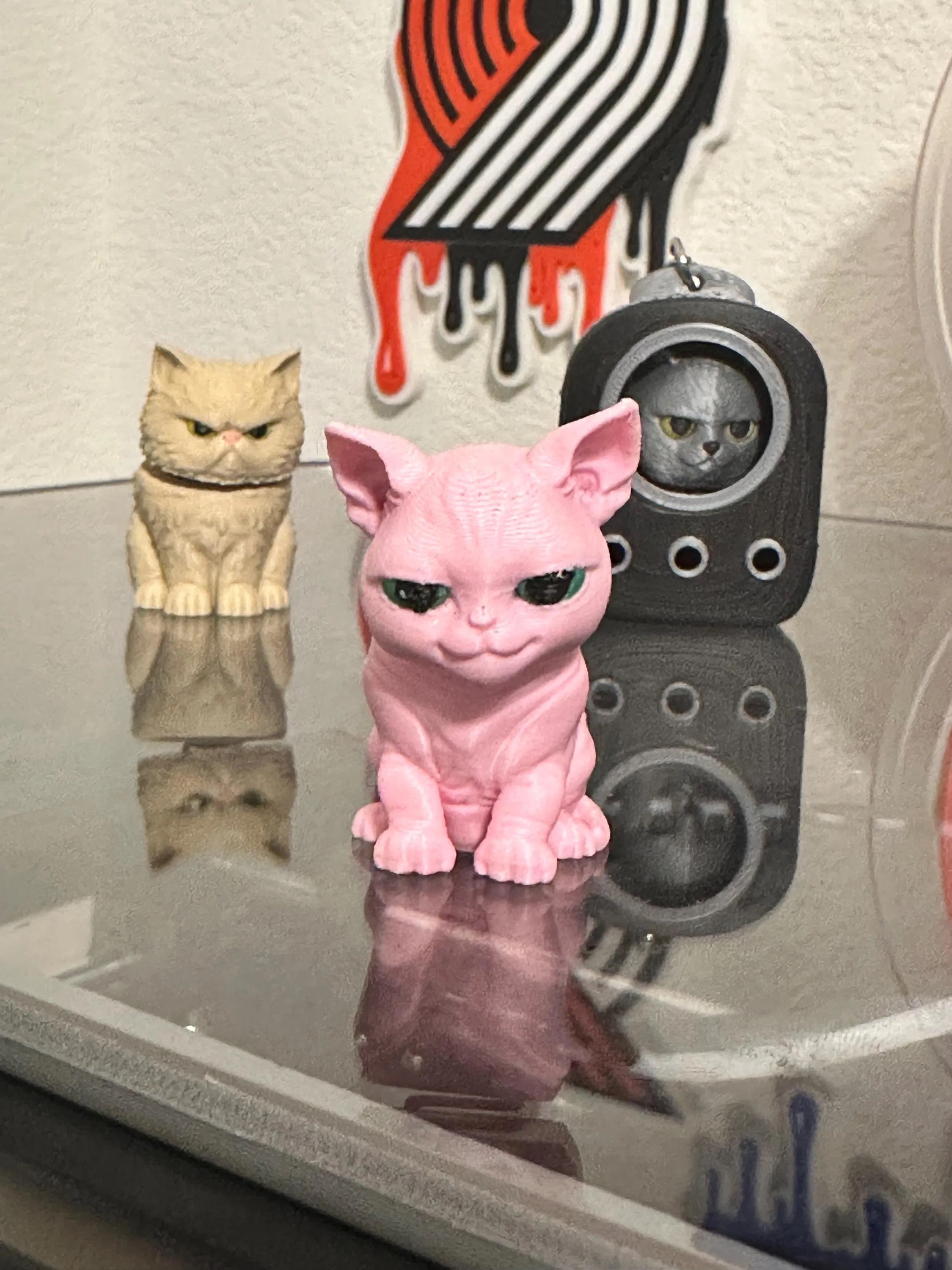 3D Printed Capsule Cat Keychain | Kawaii Angry Cat Collectible | Cute Desk Buddy Figure | Designer Style Mini Cat Gift