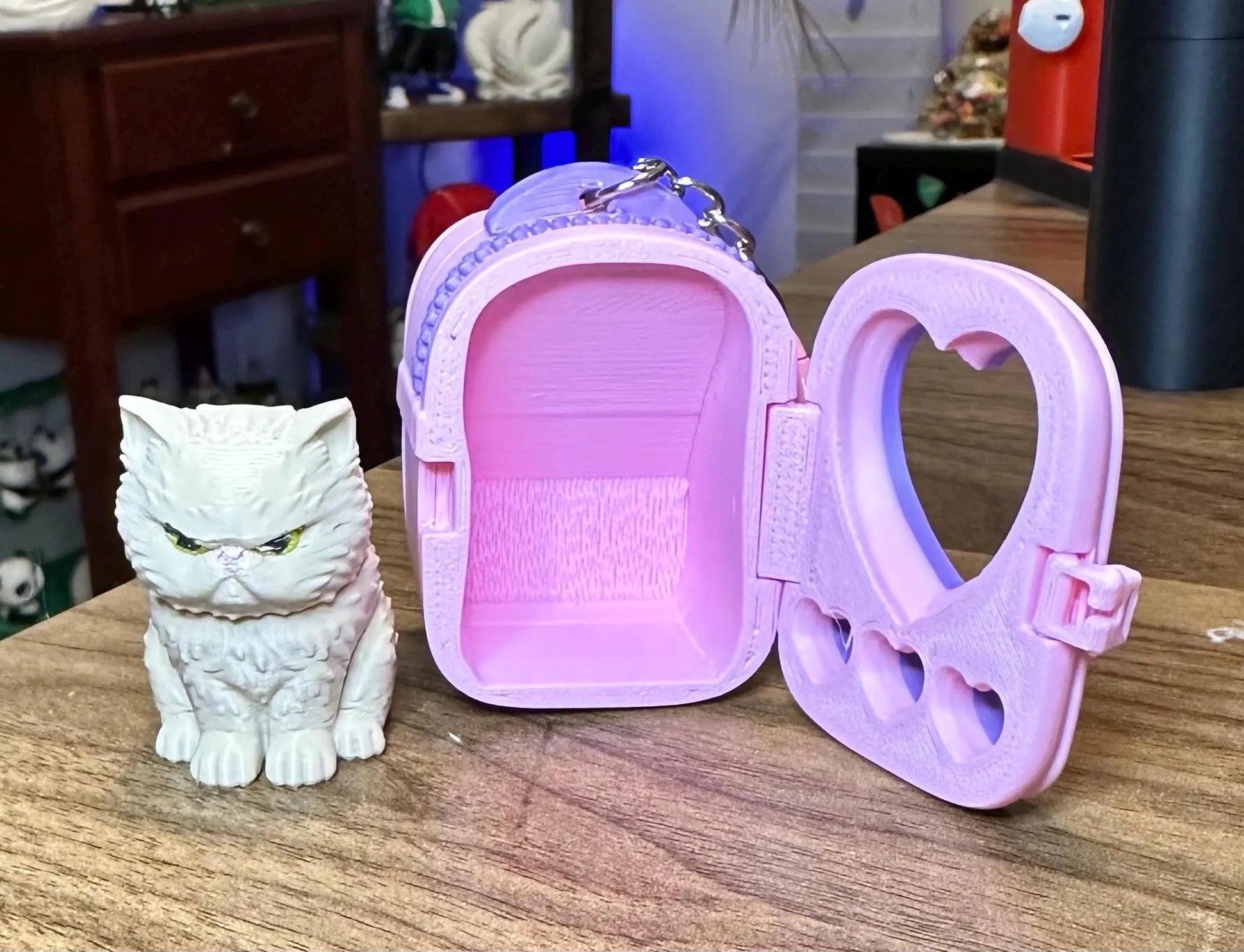 3D Printed Capsule Cat Keychain | Kawaii Angry Cat Collectible | Cute Desk Buddy Figure | Designer Style Mini Cat Gift