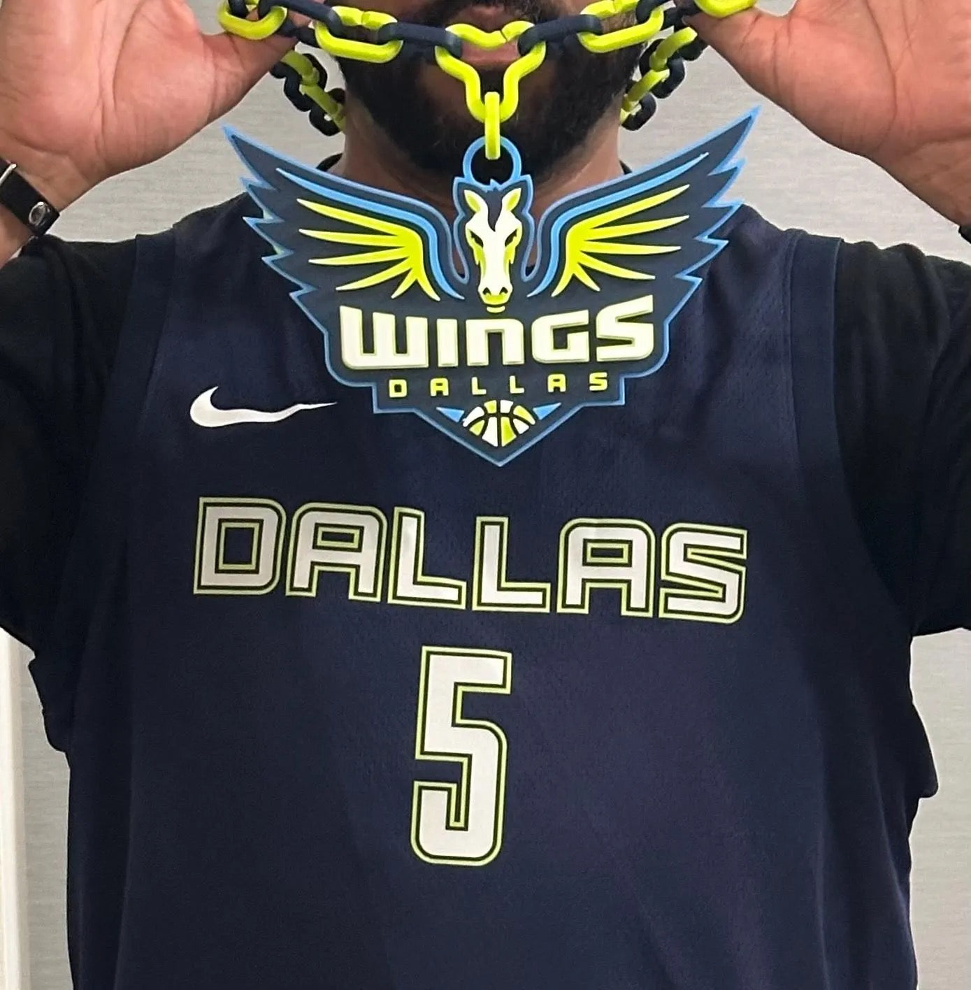 Oversized Dallas Winged Horse Fan Chain | 3D Printed Game Day Hype