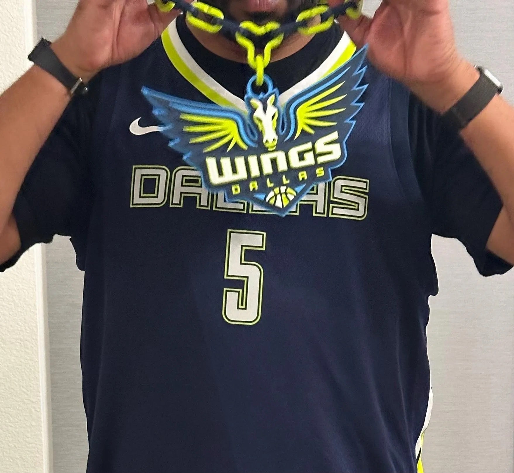 Oversized Dallas Winged Horse Fan Chain | 3D Printed Game Day Hype