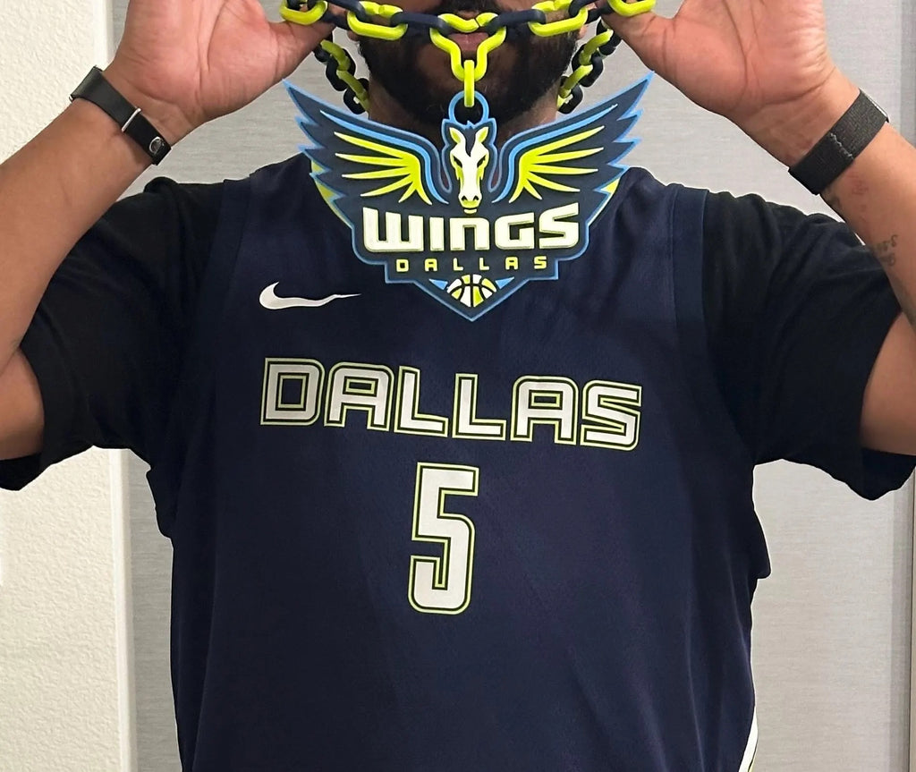 Oversized Dallas Winged Horse Fan Chain | 3D Printed Game Day Hype